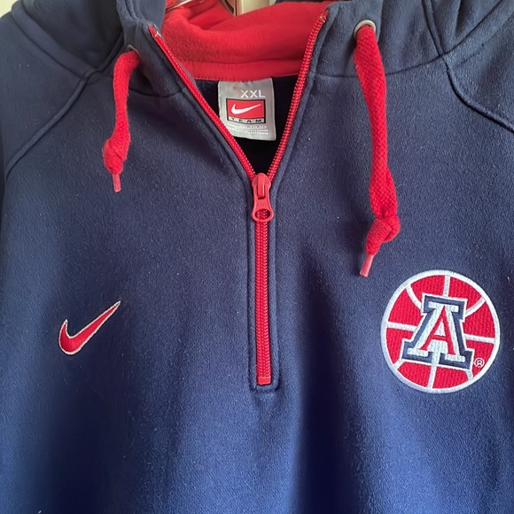 Nike XXL U of Arizona Hoodie - Picture 2 of 6